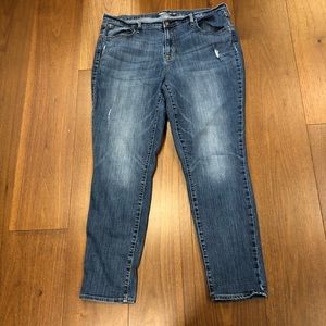 Old Navy Jeans - Old Navy Curvy Skinny Jeans sz 16 Old Navy Jeans - Old Navy Curvy Skinny Jeans sz 16
